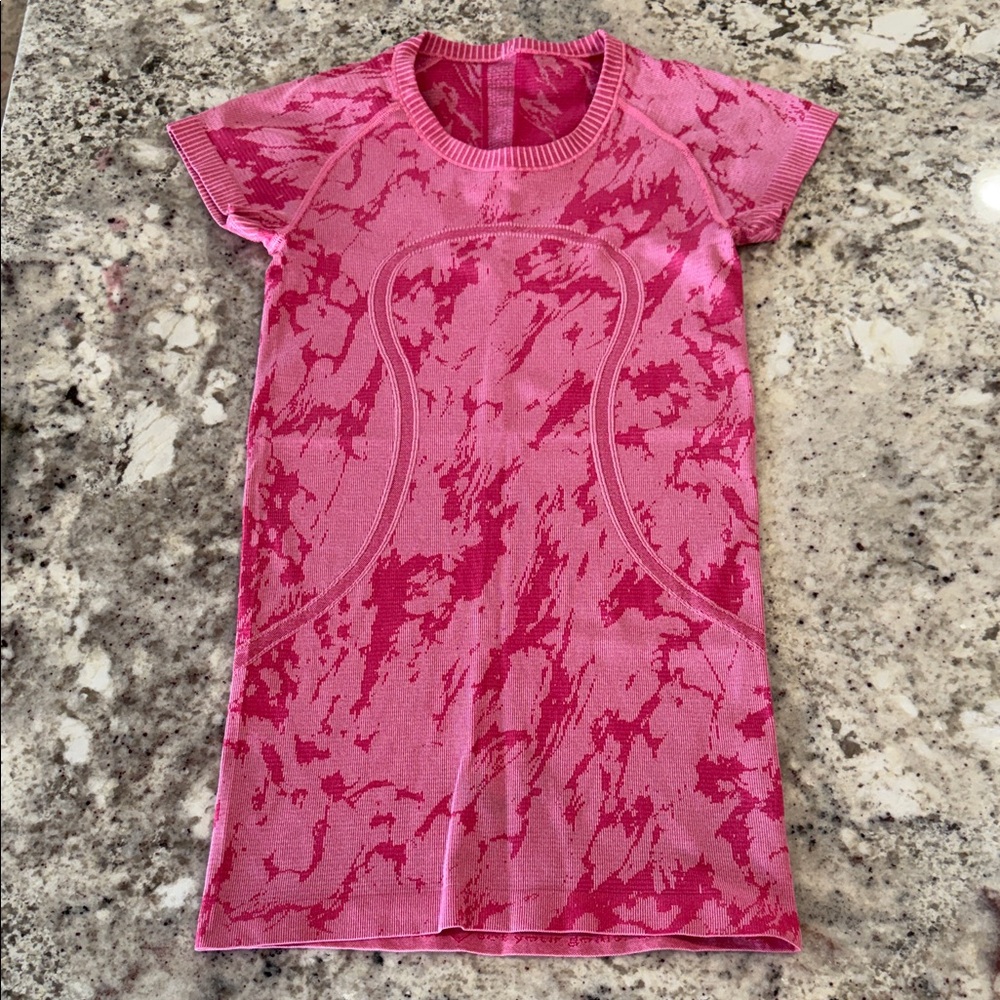 lululemon athletica Pink Short Sleeve Tee